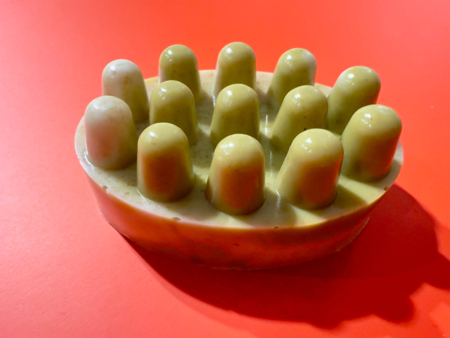 Velvet Hive – Small Batch Vegetable Glycerin Soap | Colloidal Oatmeal + Bee Pollen Massage Bar