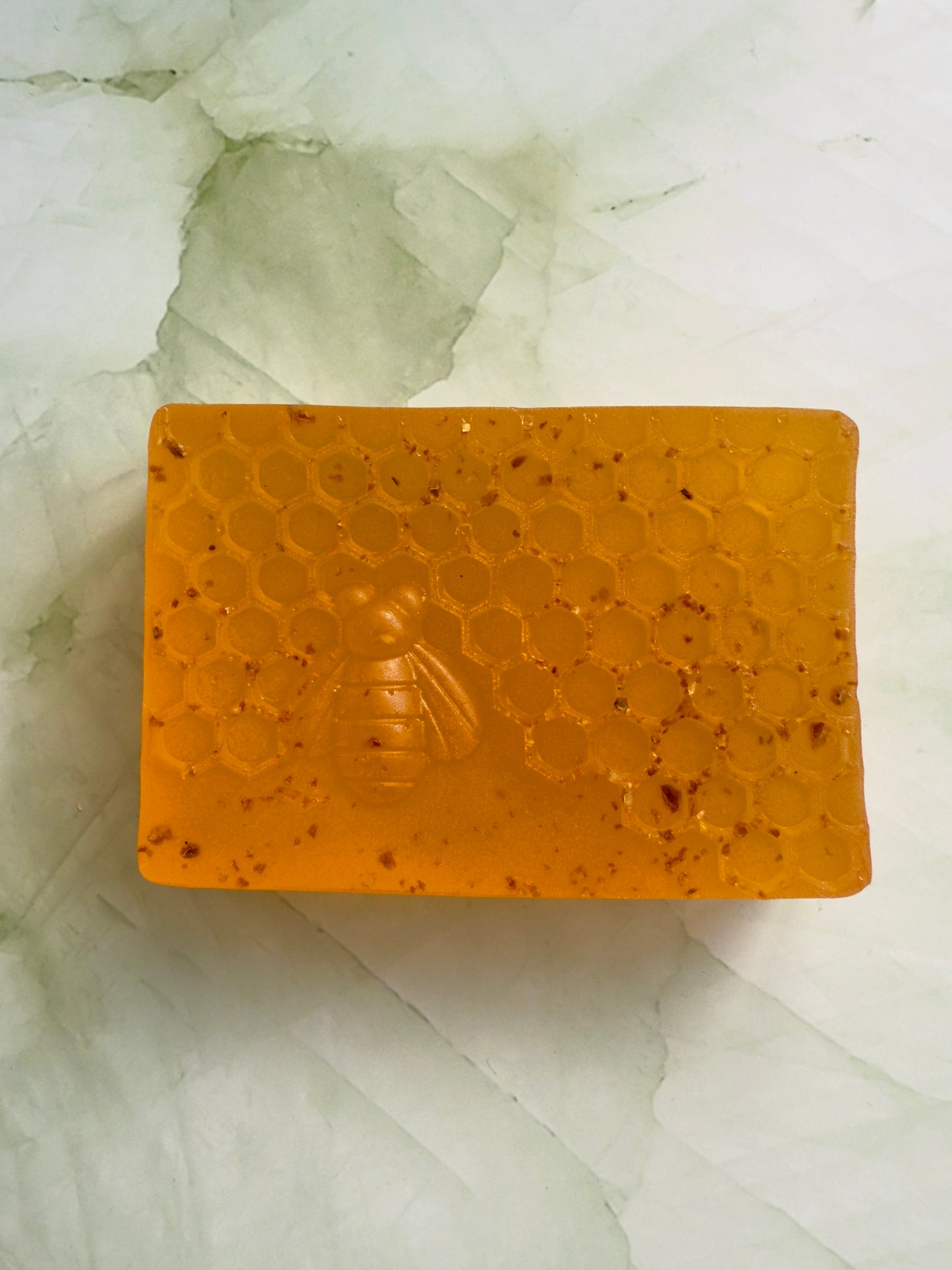 Honey Papaya Pop – Test-Batch Honey Soap | Citrus-Fruity Hex + Bee Bars