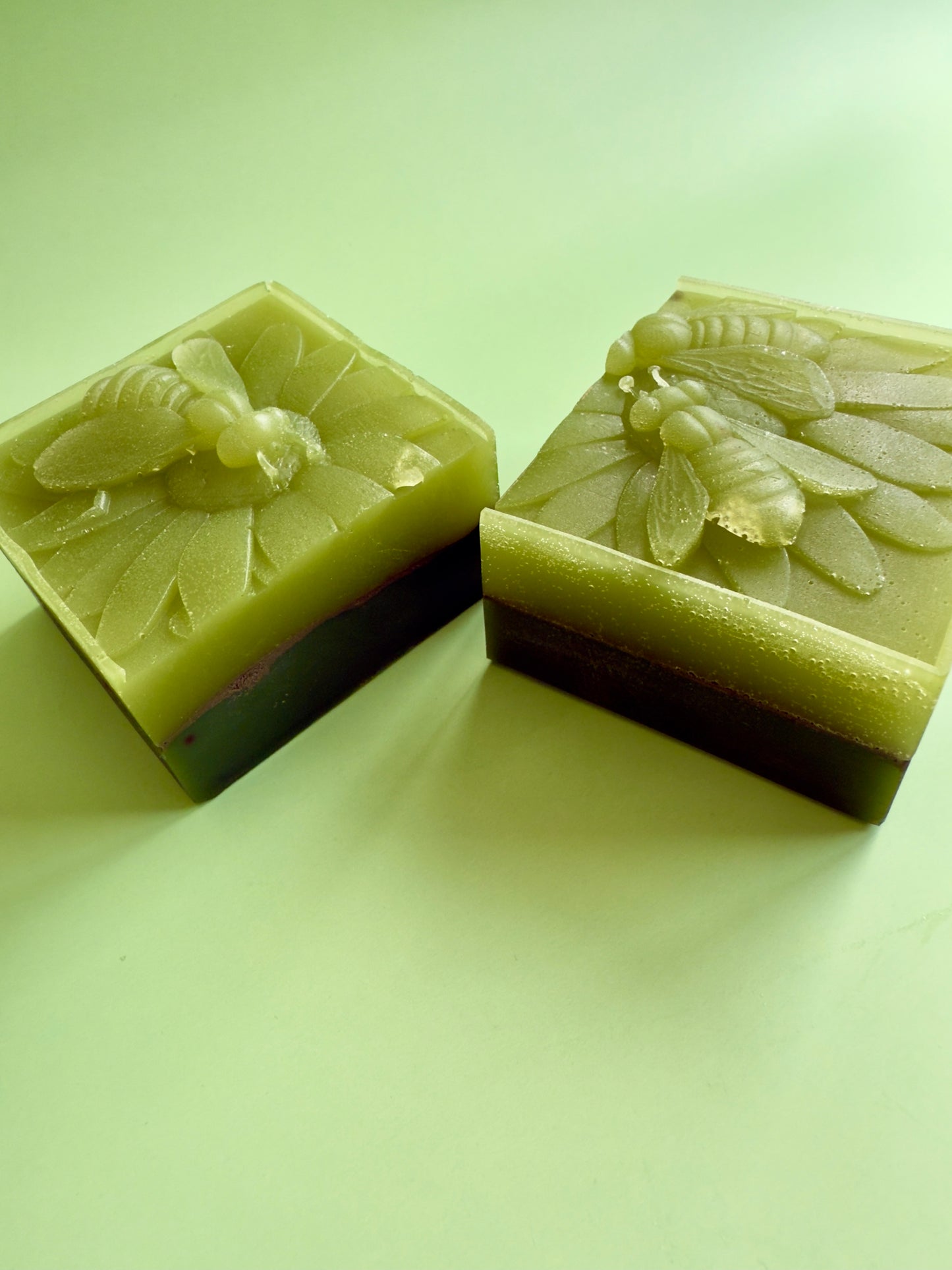 Muddy Buddy – Small Batch Honey Soap | Eucalyptus, Chamomile & Dead Sea Mud