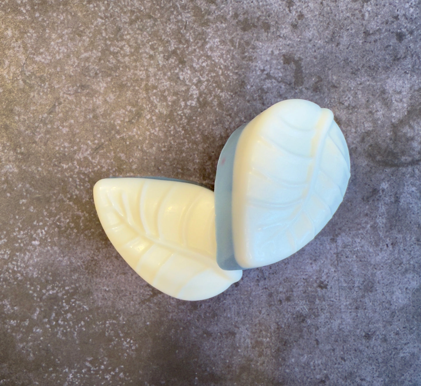 Aqua Veil – Small Batch Cocoa Butter Soap | Fresh Cucumber & Dewy‑Blossom Aroma