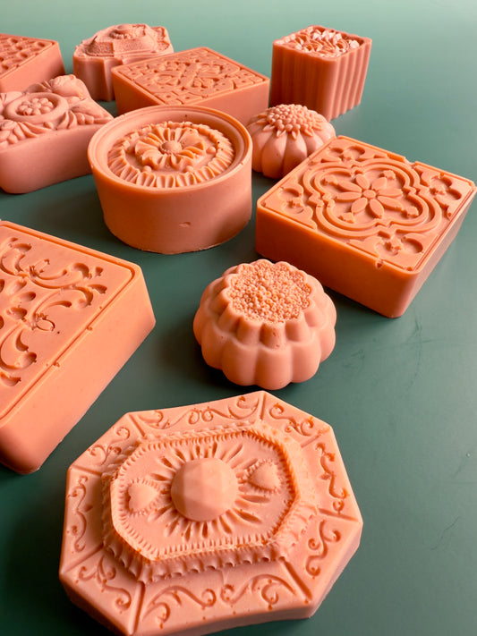 Plum + Cream – Small Batch Yogurt Soap | Black Raspberry + Vanilla