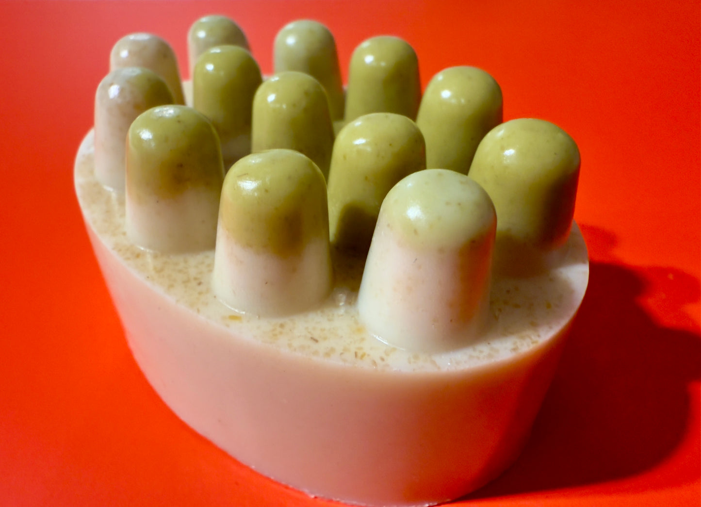 Velvet Hive – Small Batch Vegetable Glycerin Soap | Colloidal Oatmeal + Bee Pollen Massage Bar