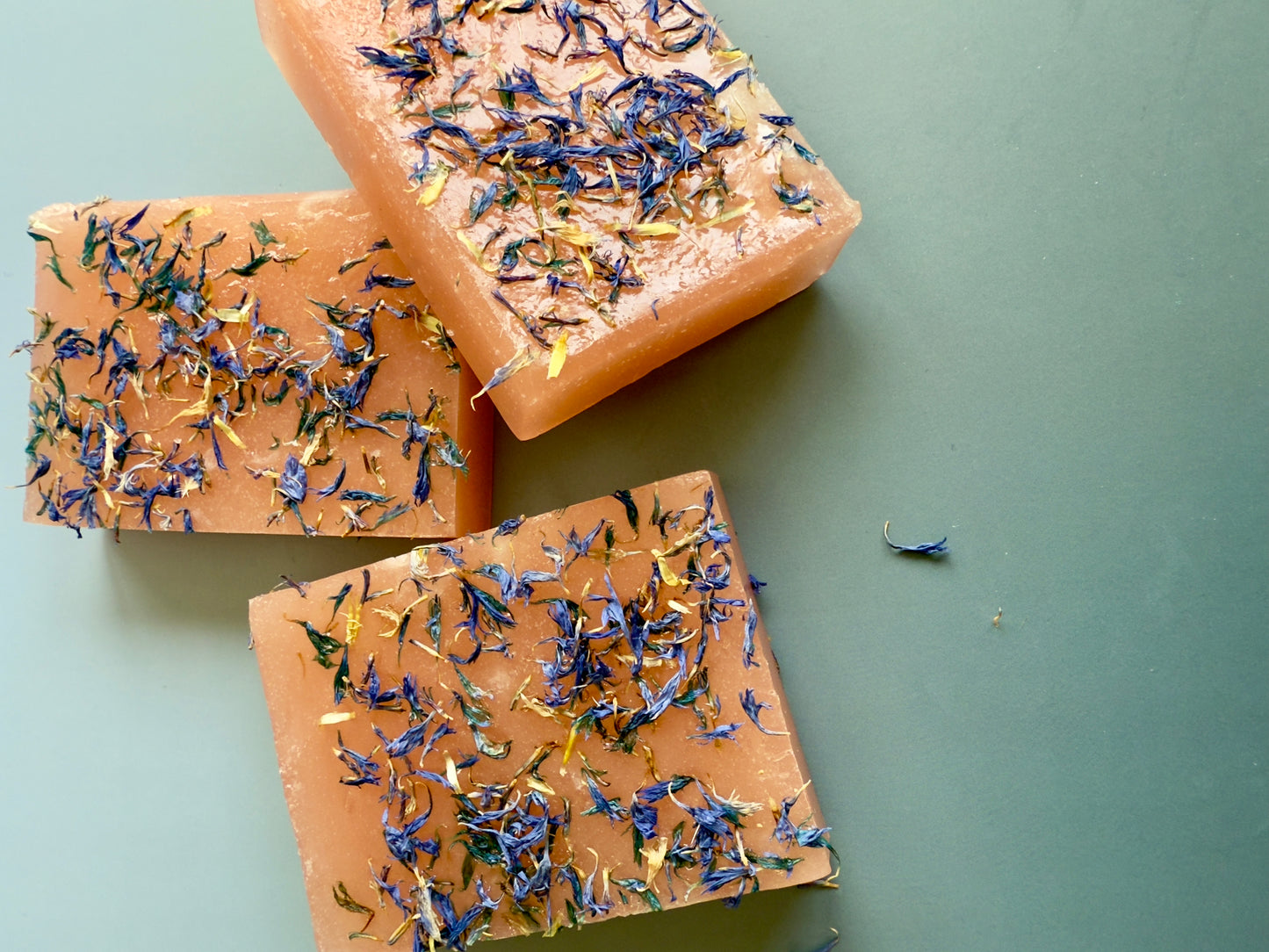 Warm Glow + Cornflower – Small Batch Honey Soap | Rose Clay + Paris-Inspired Floral Bar