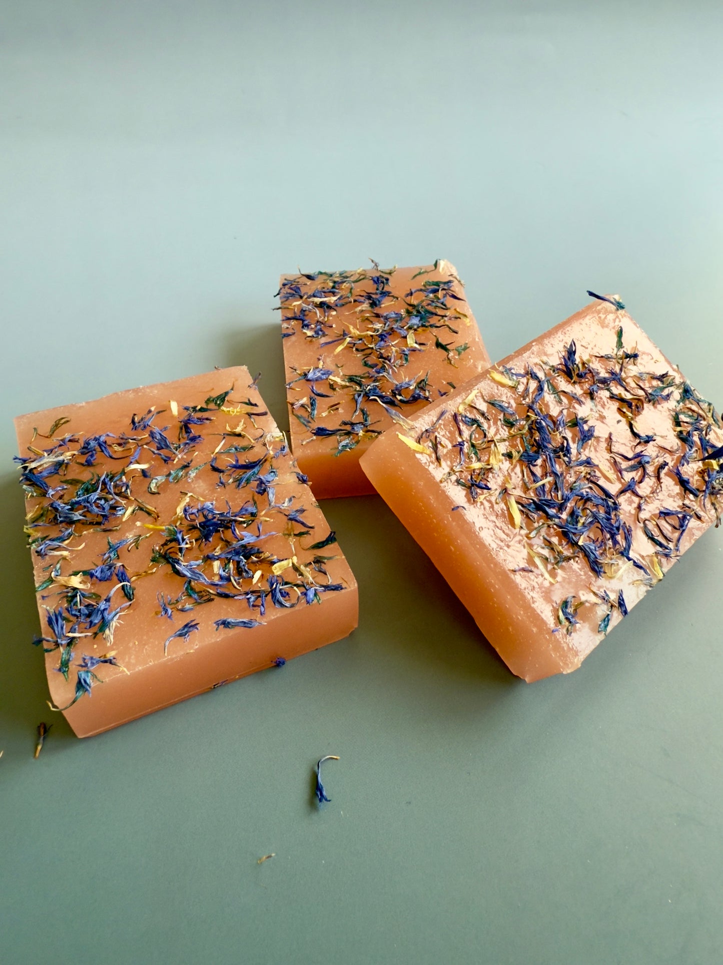 Warm Glow + Cornflower – Small Batch Honey Soap | Rose Clay + Paris-Inspired Floral Bar