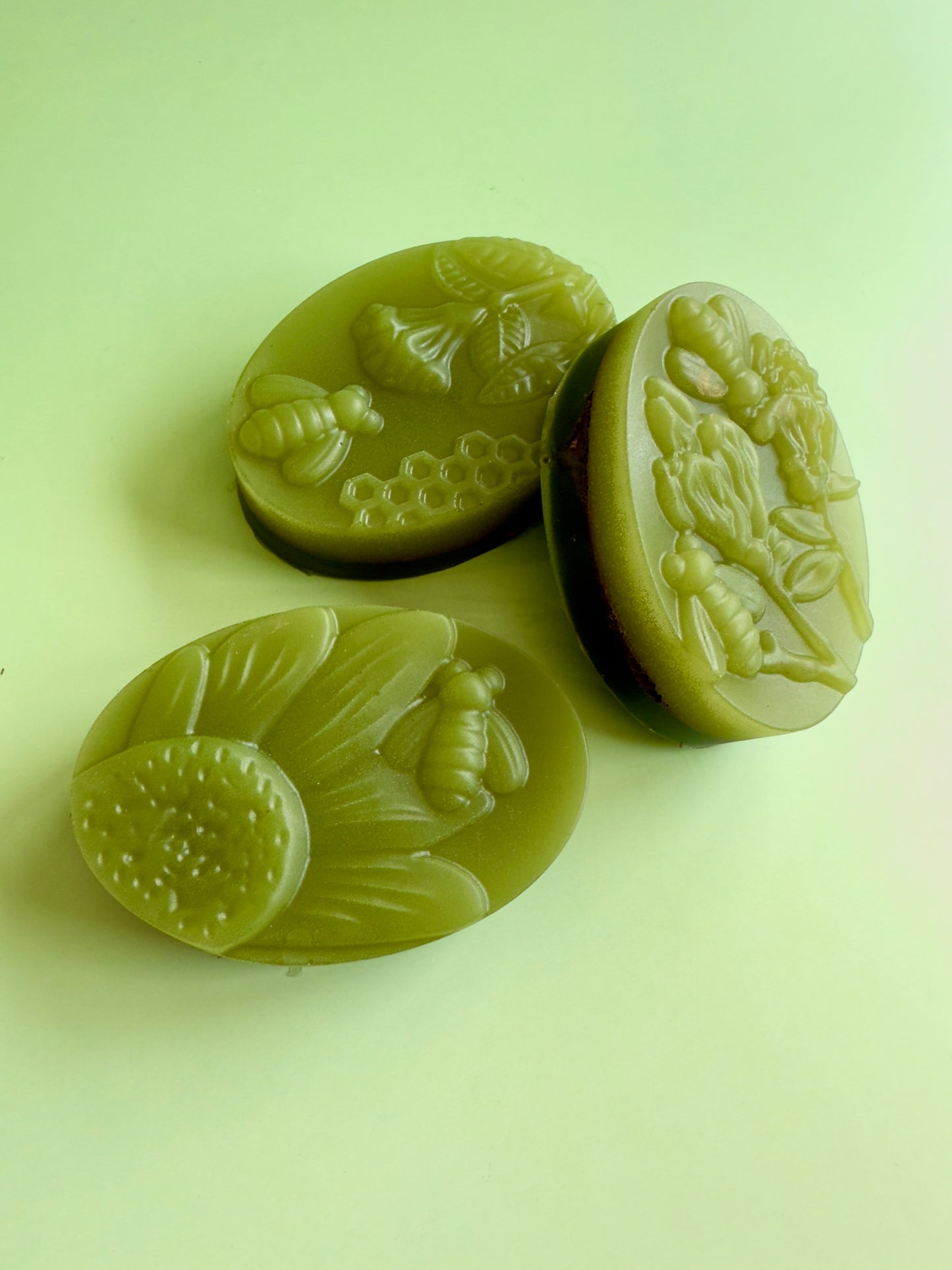 Muddy Buddy – Small Batch Honey Soap | Eucalyptus, Chamomile & Dead Sea Mud
