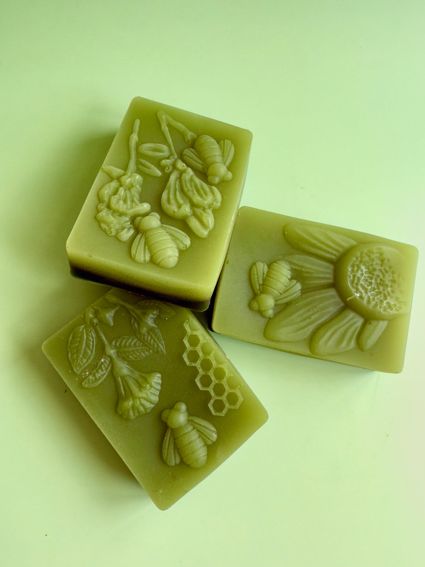 Muddy Buddy – Small Batch Honey Soap | Eucalyptus, Chamomile & Dead Sea Mud