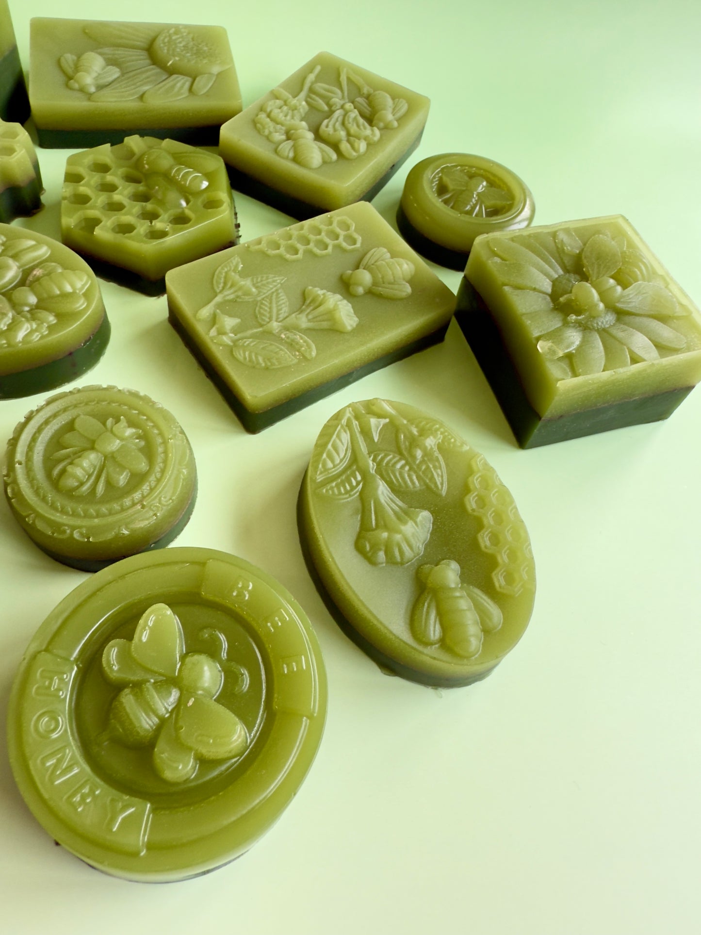 Muddy Buddy – Small Batch Honey Soap | Eucalyptus, Chamomile & Dead Sea Mud