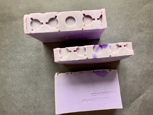 Lifted – Small Batch Oatmeal Soap | Scented Feel-Better Bars in Swirled Purple + Silver