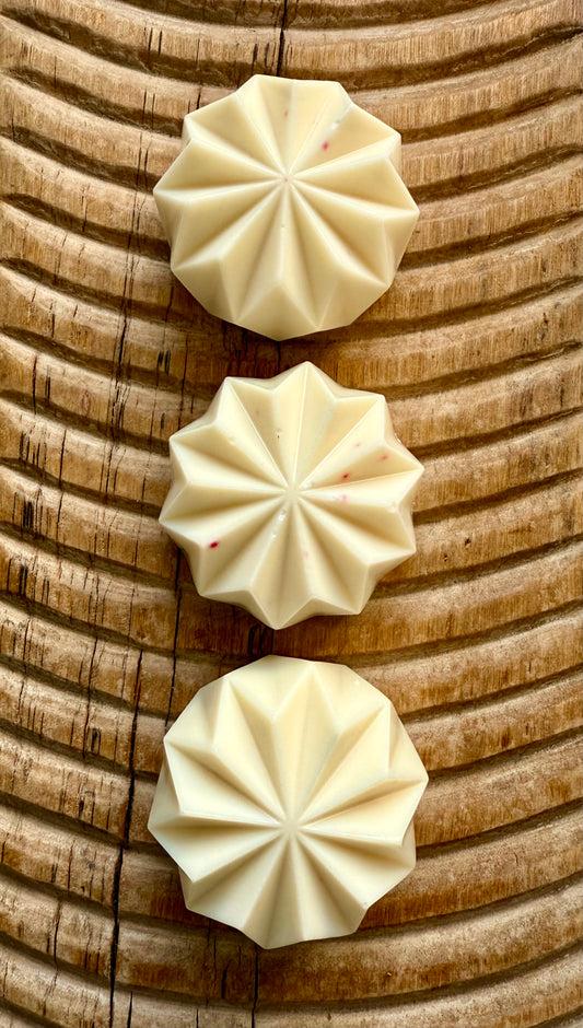 Peach Treaty – Small Batch Tussah Silk Soap | Tropical Florals + Juicy Peach