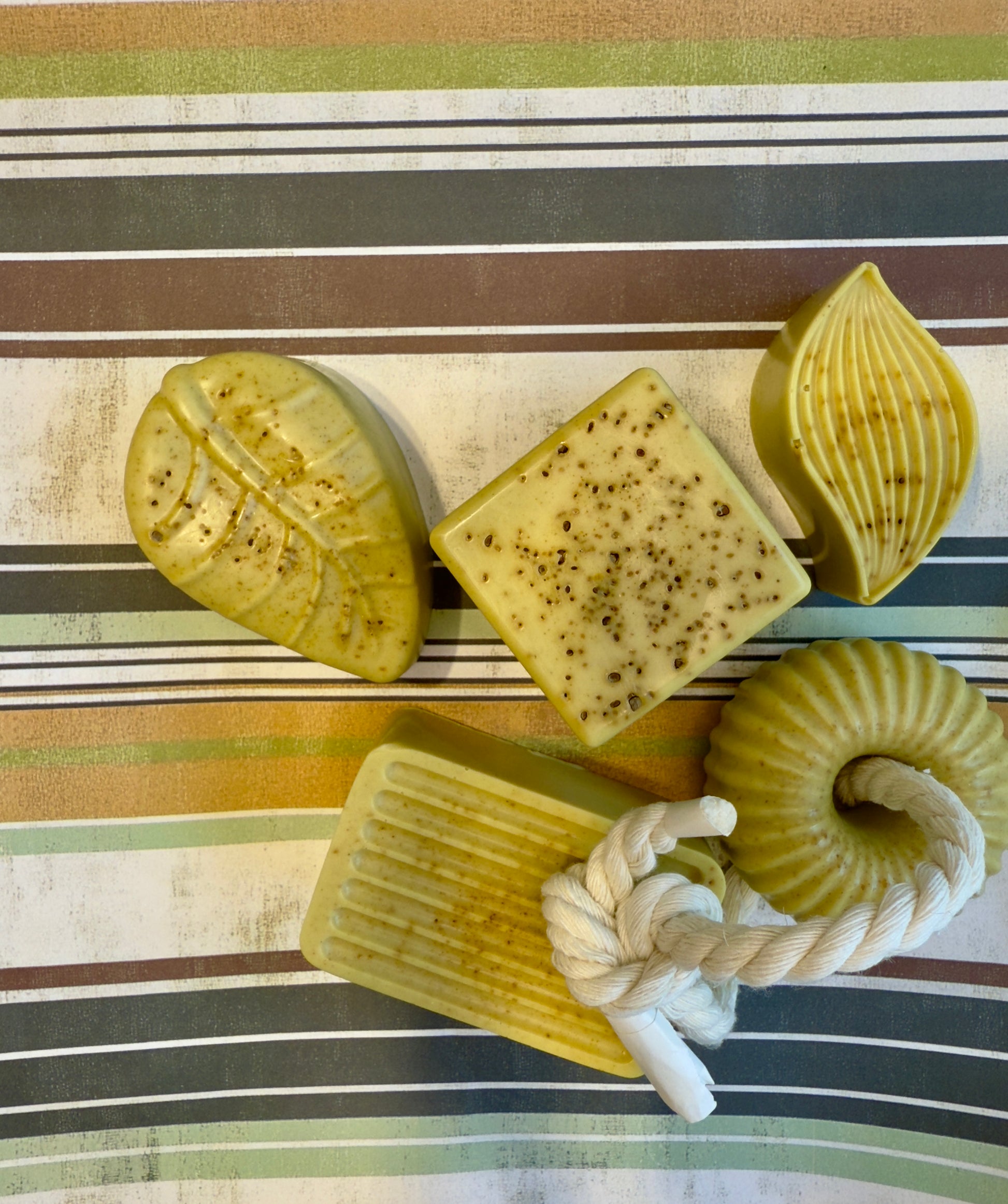 Lavender Honeycomb bee pollen speckled soap bar